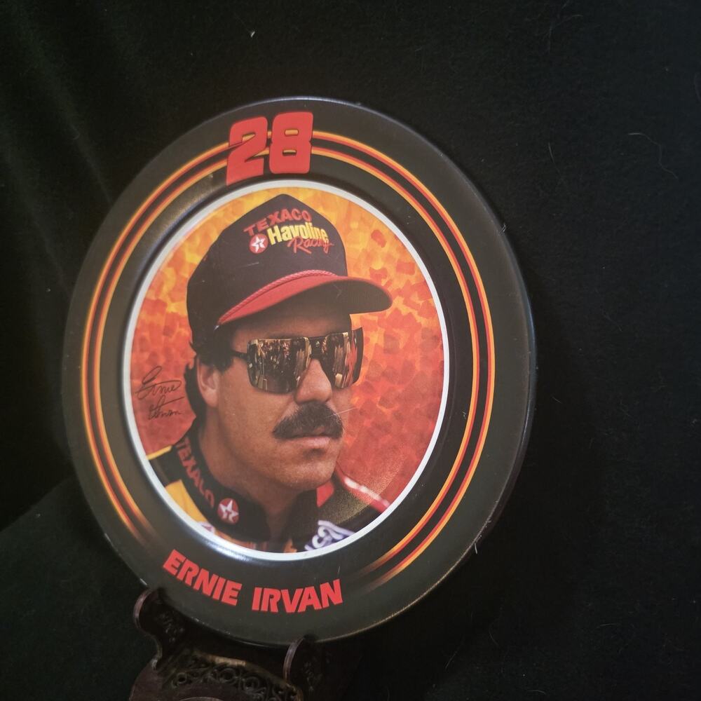 Ernie Irvan No 28 Texaco Collectible 10” Tin Wall Plate Vintage 1995 Nascar